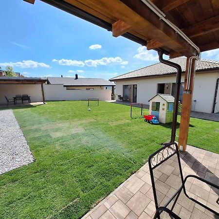 Apartmany Virbo Vrbov Buitenkant foto