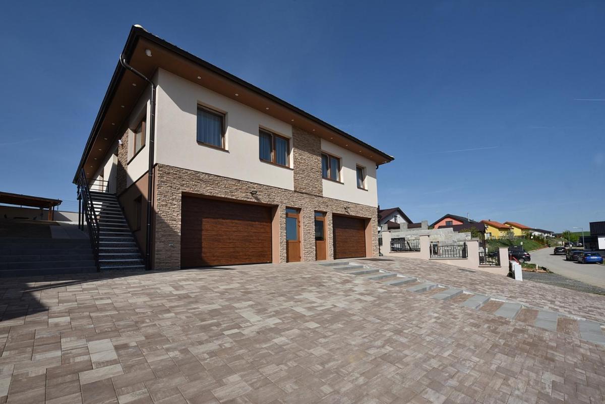 Apartmany Virbo Vrbov Buitenkant foto